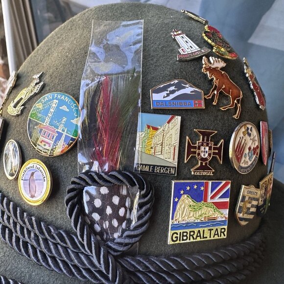 VTG Bavarian Wool Hat Oktoberfest Alpine Tyrolean Green German Travel Pins Small - Picture 8 of 12